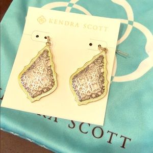 Kendra scott earrings